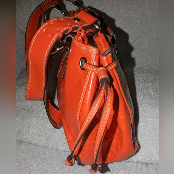Wilson Leather orange leather triple section handbag . - Picture 7 of 11